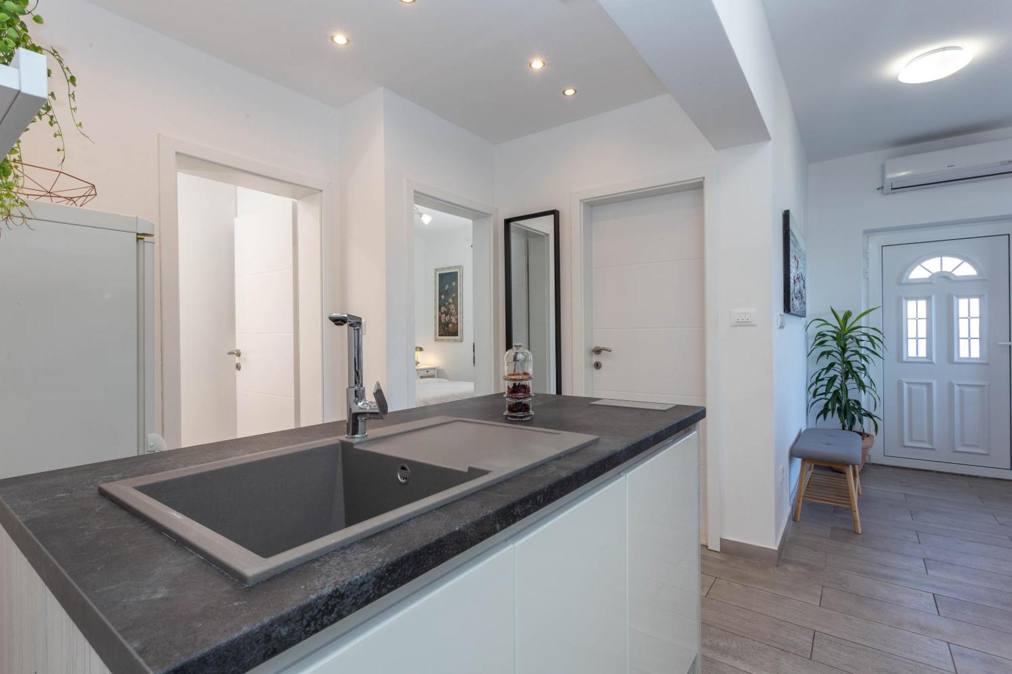 Hvar Pavicic Top View Apartments Хвар Номер фото
